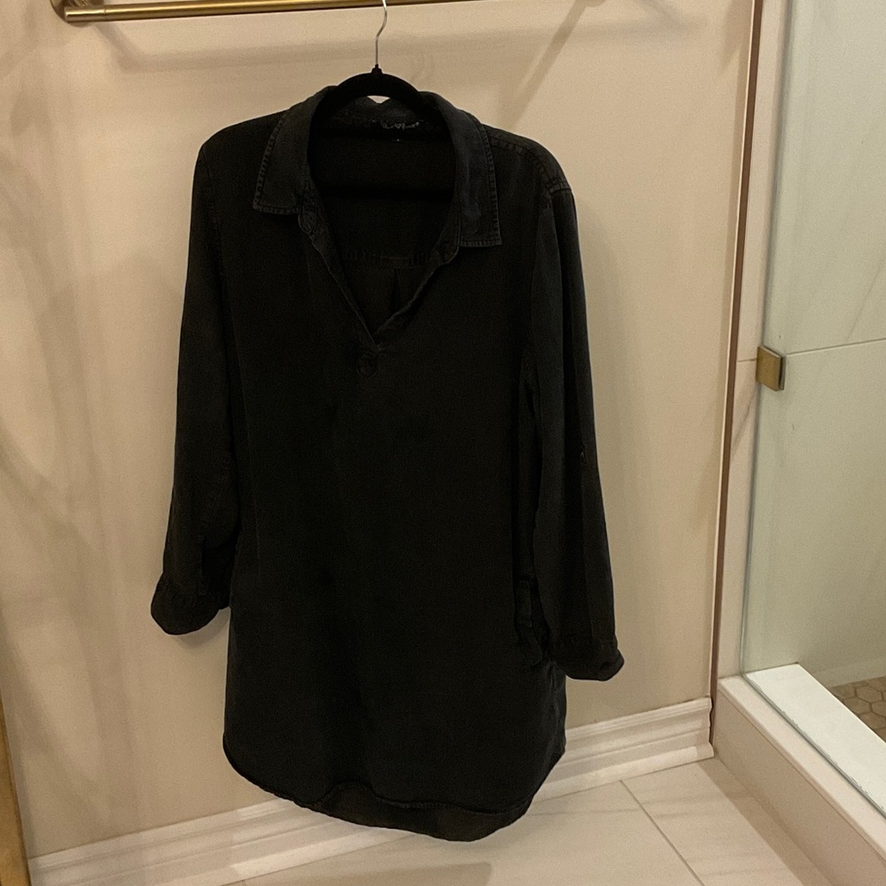 Velvet Heart Black Casual Button Down Shirt